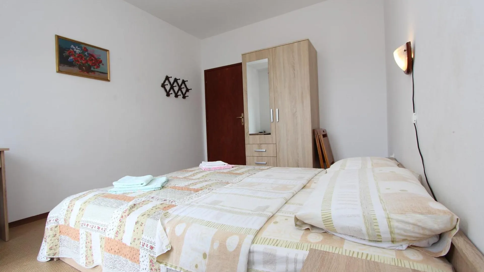 Apartments Rosanna 2 罗维尼