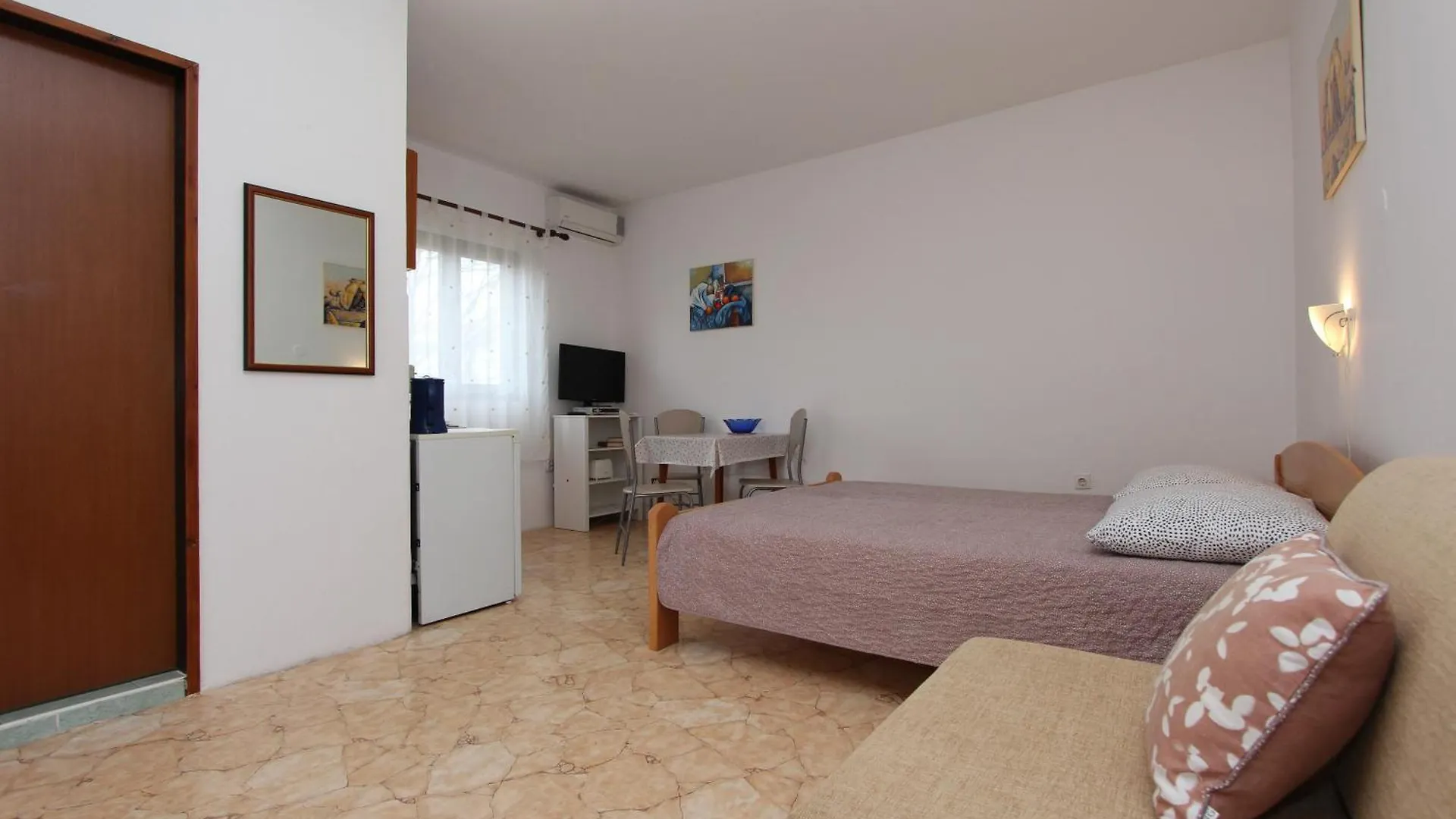Apartments Rosanna 2 罗维尼
